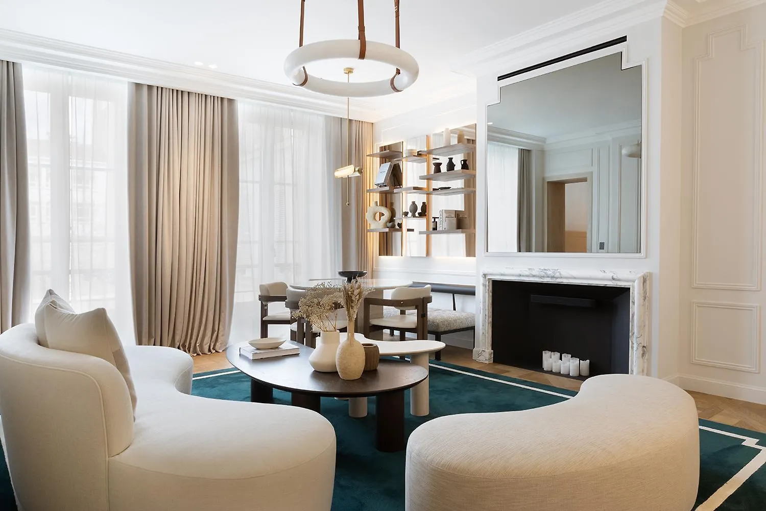 Thelander - Serviced In Champs Elysees 파리